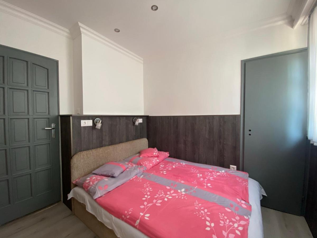 Holiday Apartmanhaz Balatonfüred Exteriör bild